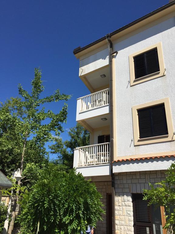 Apartments Papalinna By Moro Malinska Dış mekan fotoğraf