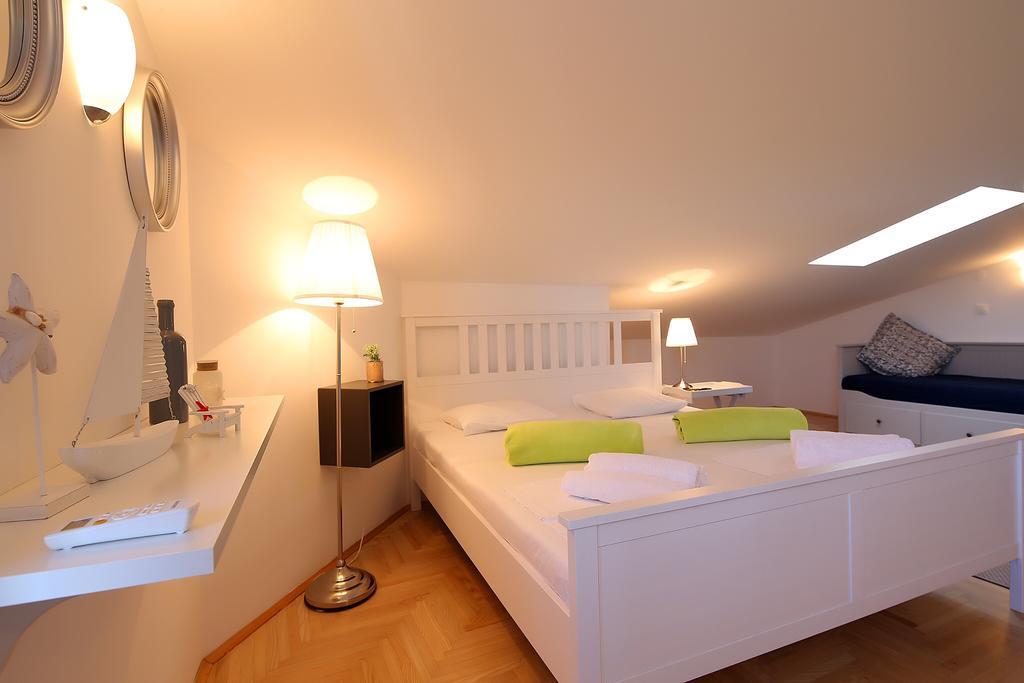 Apartments Papalinna By Moro Malinska Dış mekan fotoğraf
